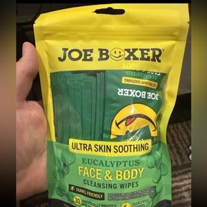Joe Boxer Green and Yellow Face & Body Wipes